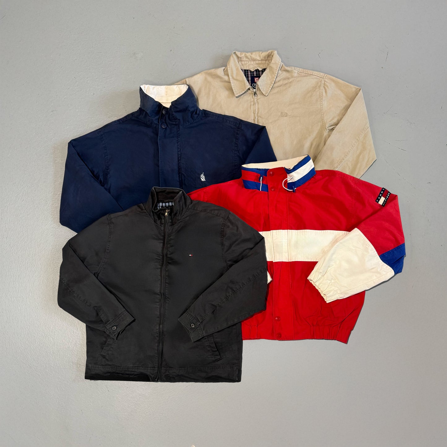 10x BRANDED LIGHT JACKETS