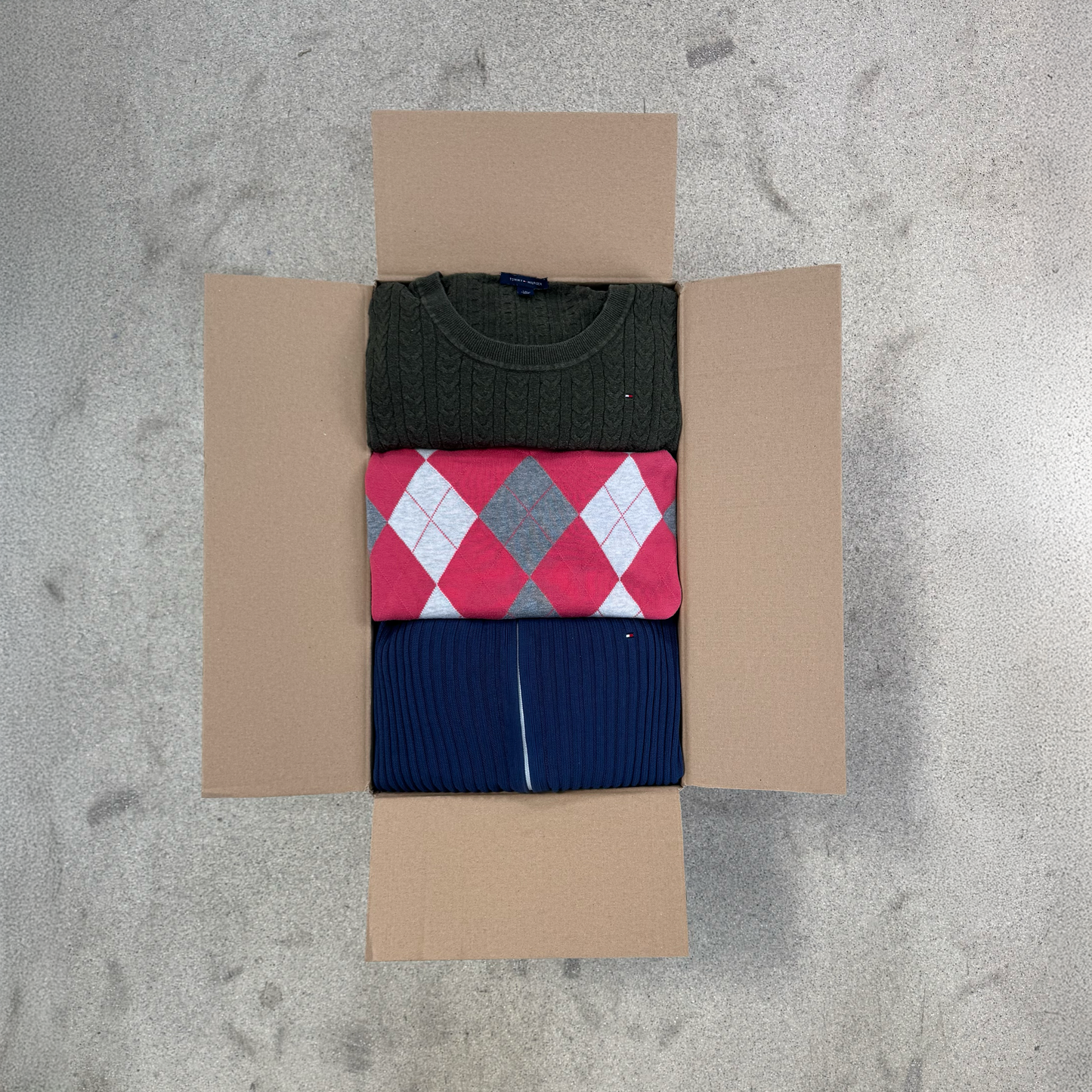 30x TOMMY HILFIGER WOMEN SWEATERS GRADE B
