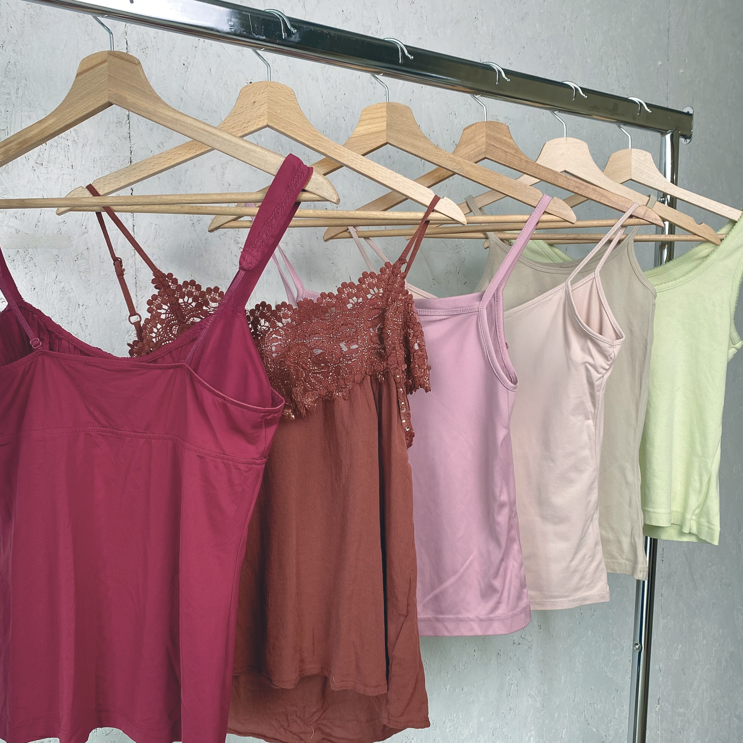 25KG Ladies Tops