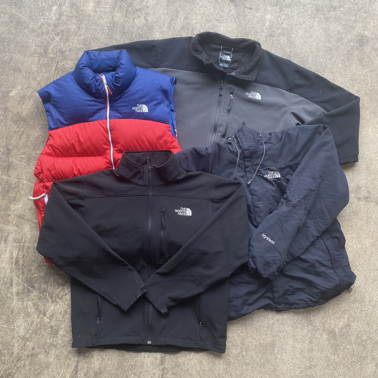 30x THE NORTH FACE JACKETS