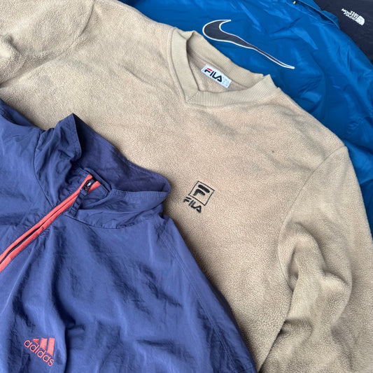 30x BRANDED LIGHT JACKETS MIX GRADE B/C